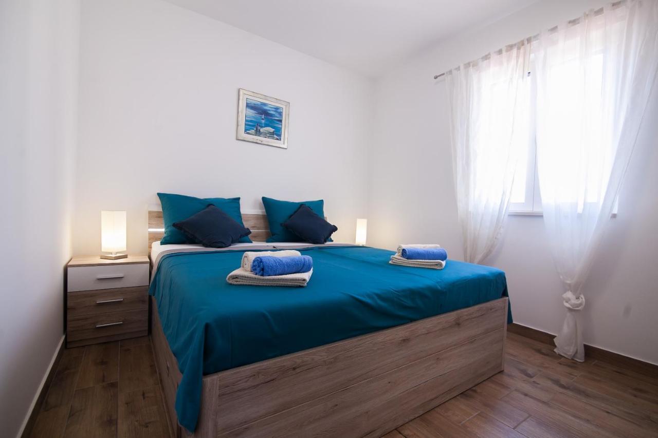 Family Apartments Brach Μπολ Εξωτερικό φωτογραφία