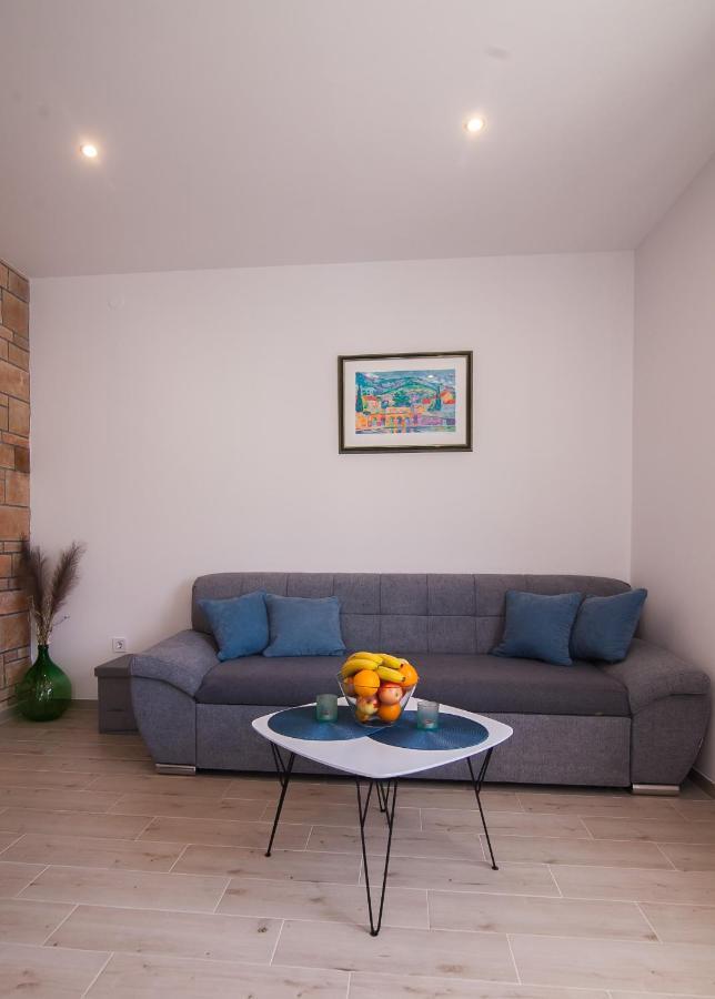 Family Apartments Brach Μπολ Εξωτερικό φωτογραφία
