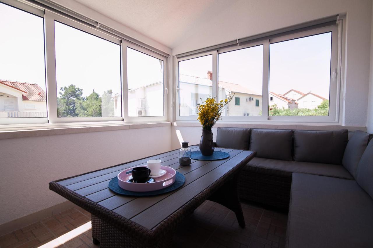Family Apartments Brach Μπολ Εξωτερικό φωτογραφία