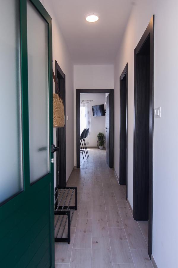 Family Apartments Brach Μπολ Εξωτερικό φωτογραφία