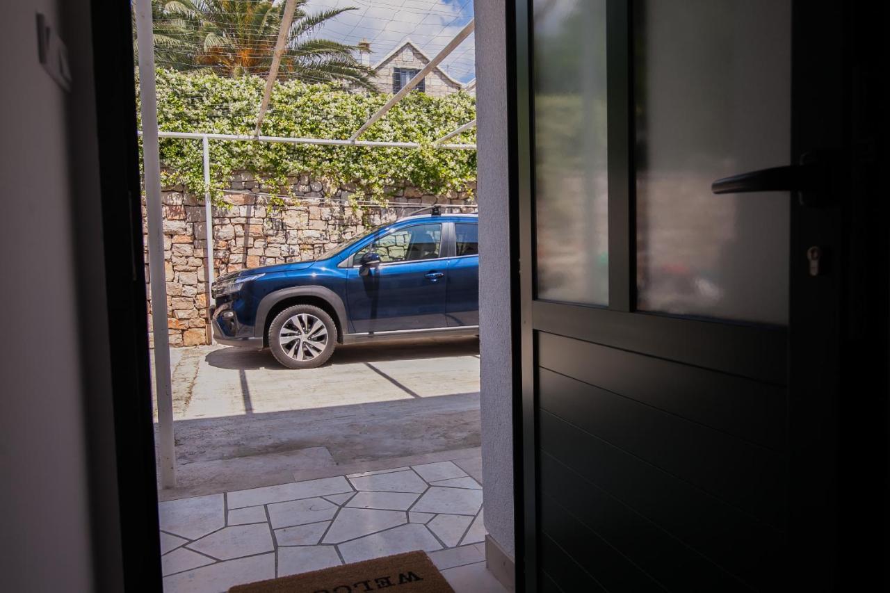 Family Apartments Brach Μπολ Εξωτερικό φωτογραφία