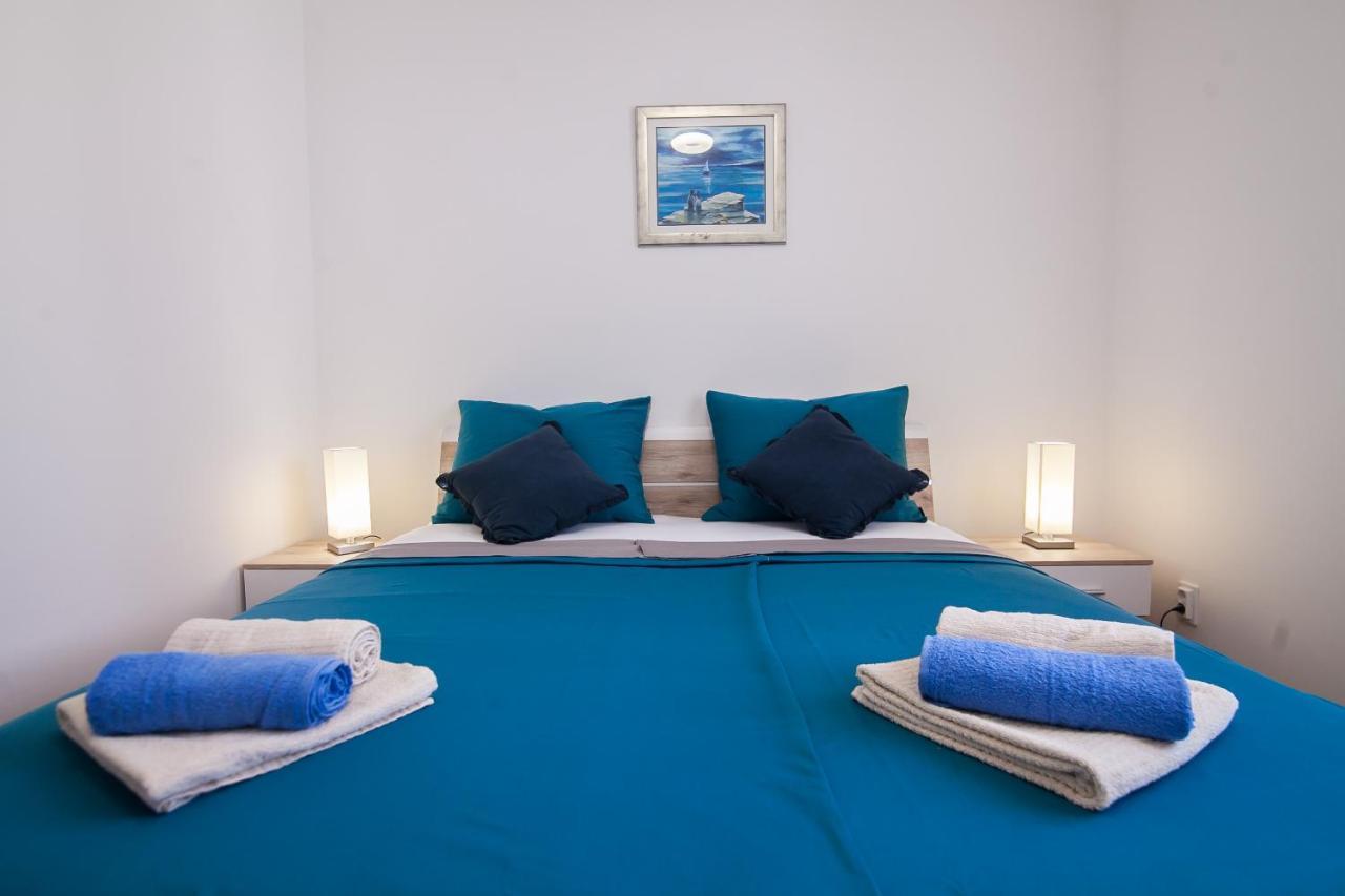 Family Apartments Brach Μπολ Εξωτερικό φωτογραφία