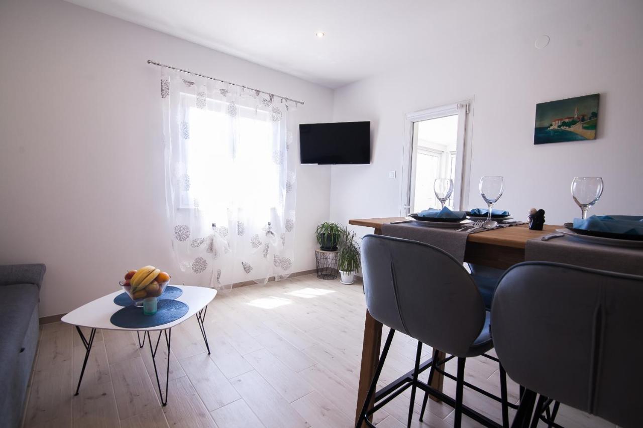 Family Apartments Brach Μπολ Εξωτερικό φωτογραφία