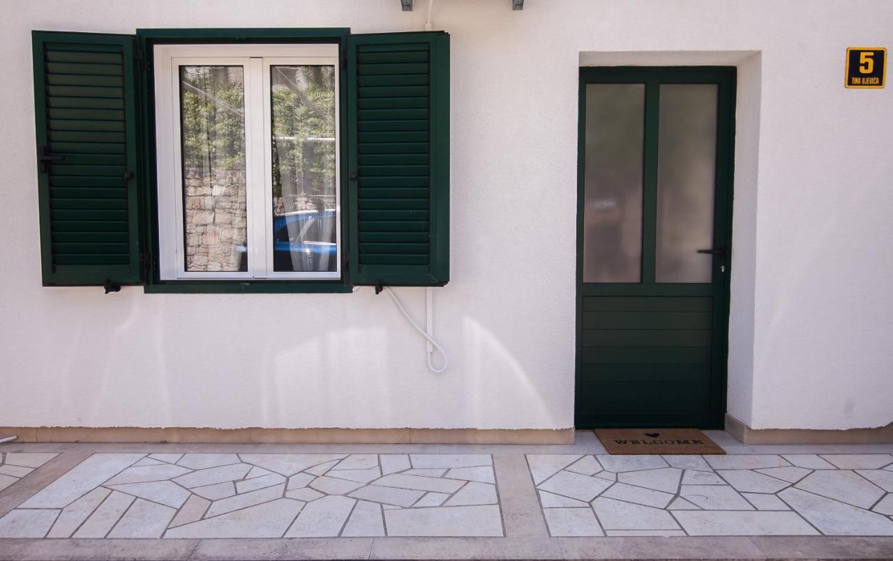 Family Apartments Brach Μπολ Εξωτερικό φωτογραφία