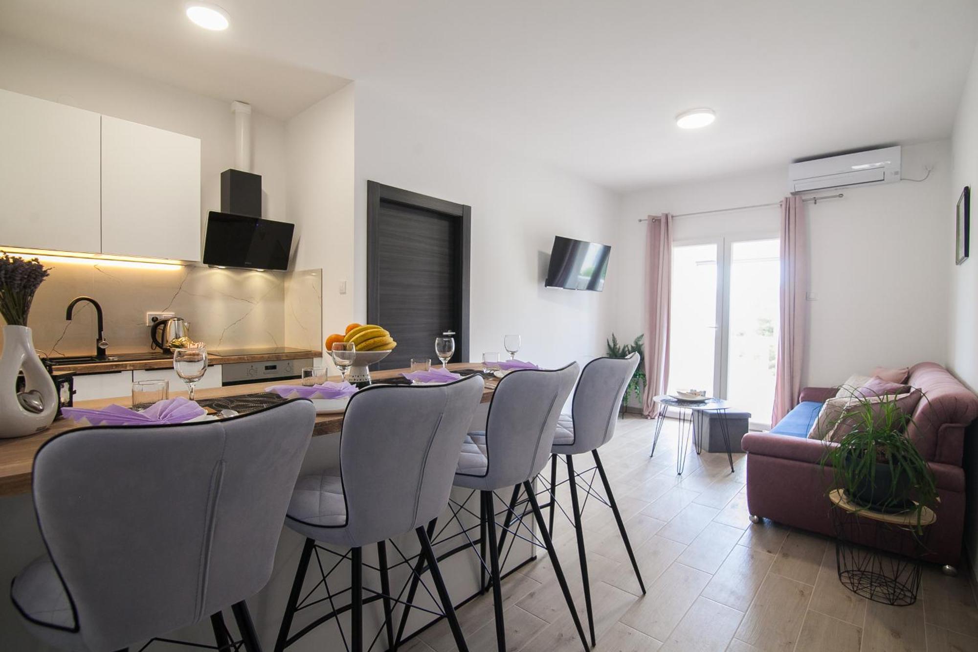 Family Apartments Brach Μπολ Εξωτερικό φωτογραφία